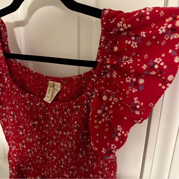 Japna- Red Floral Top, medium - Picture 2 of 5
